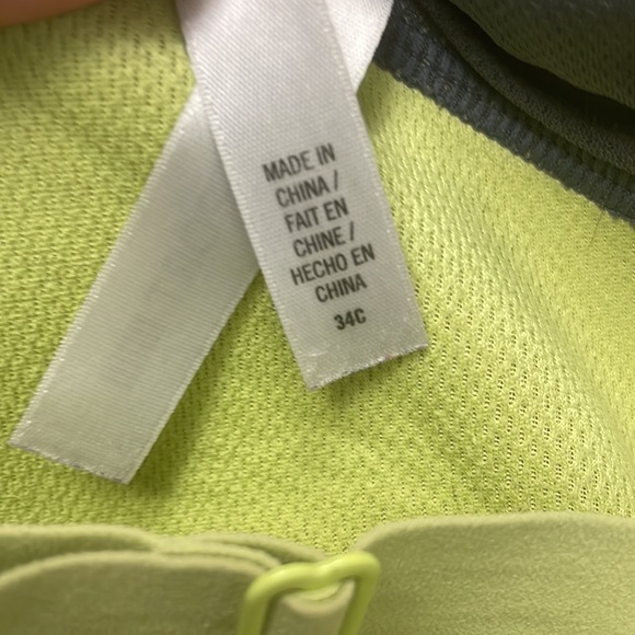 Victoria’s Secret VSX sports bra - Picture 3 of 3